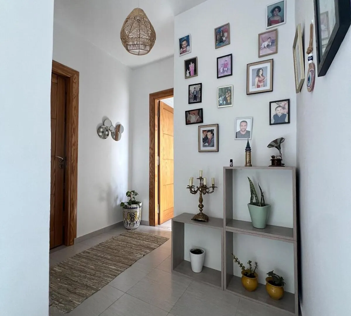 Private Floor, Shared Stairs Etage Prive Escalier Entree Partages Apartment Ariana Tunisia