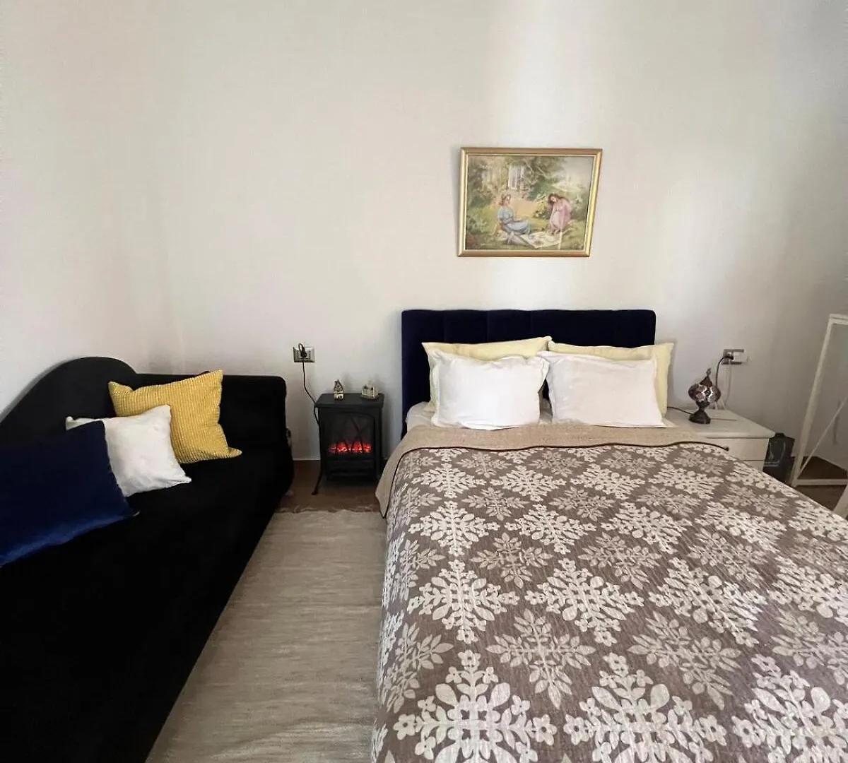 Private Floor, Shared Stairs Etage Prive Escalier Entree Partages Apartment Ariana Tunisia